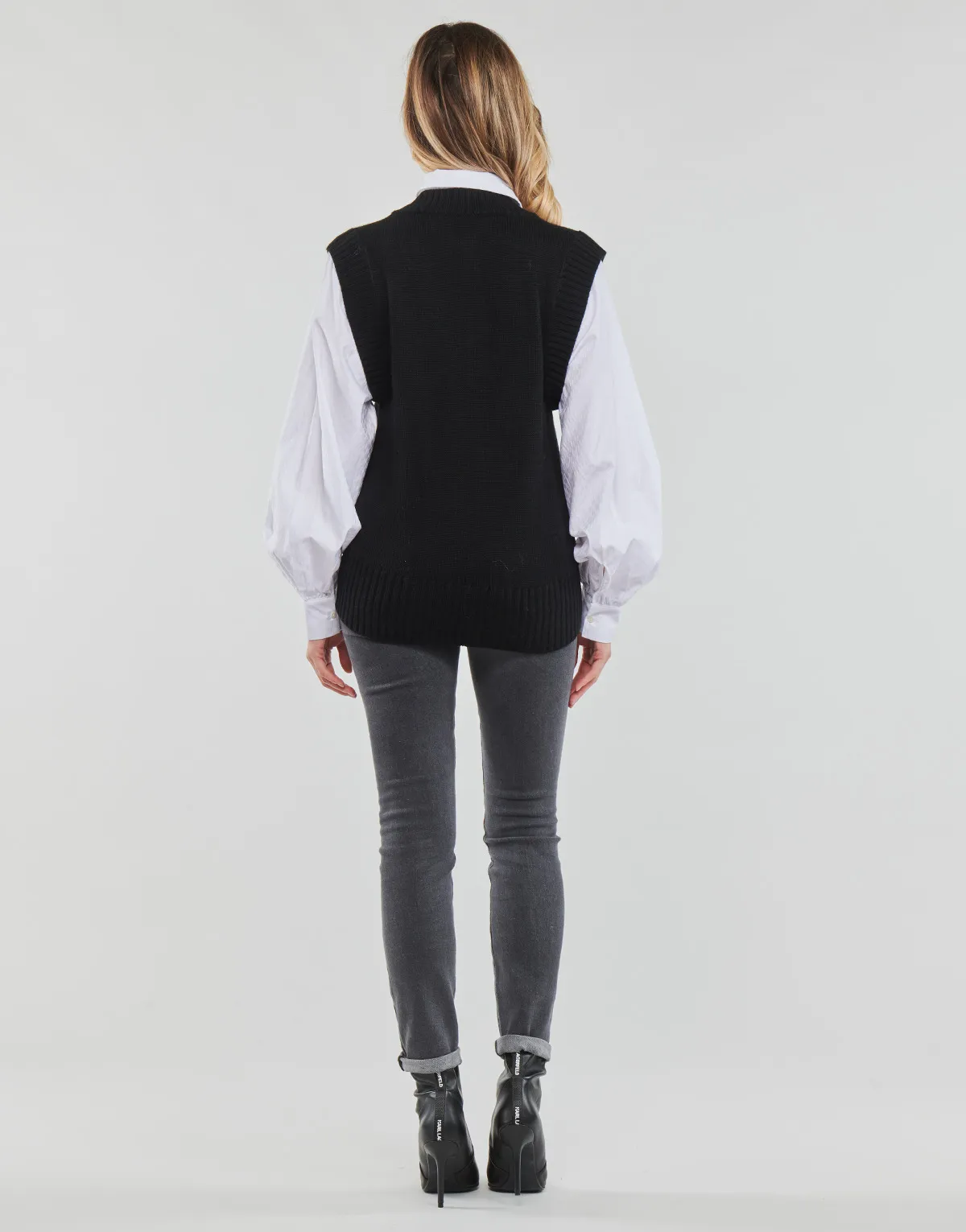 KNIT VEST W/ POPLIN SHIRT