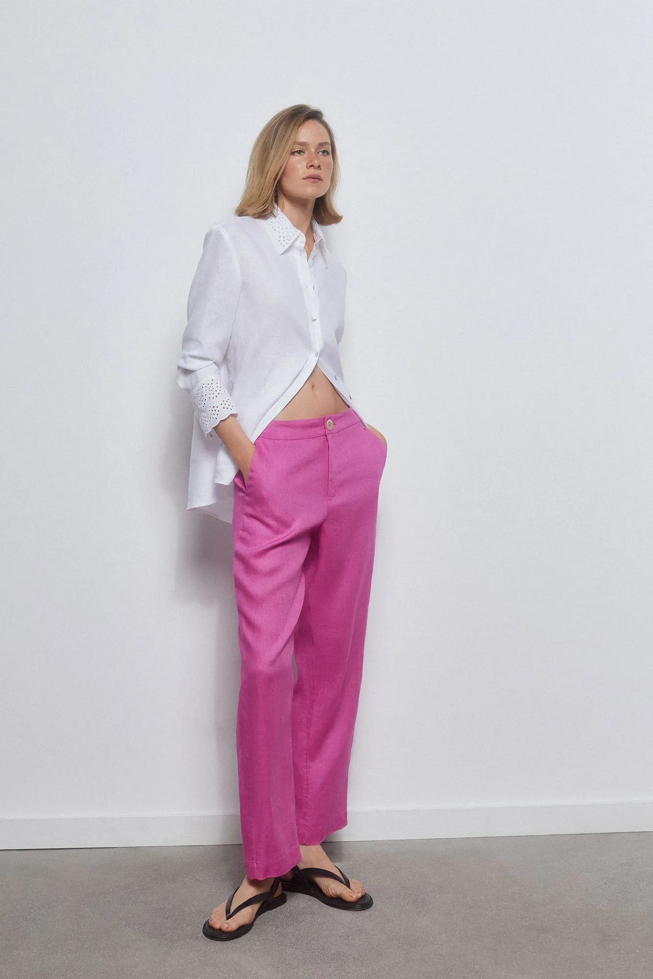 Straight fit cropped linen trousers