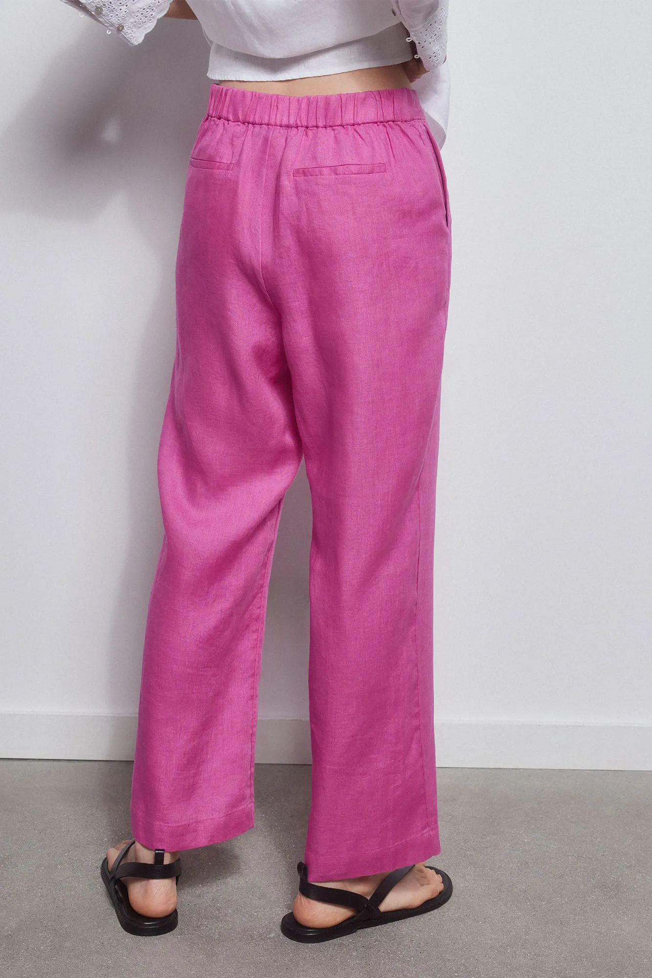 Straight fit cropped linen trousers